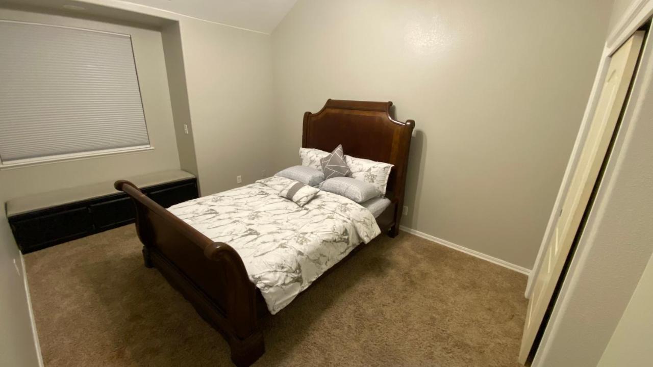 Beautiful Peaceful Desirable Home In Madera Rancho Extérieur photo
