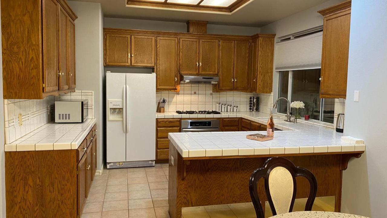 Beautiful Peaceful Desirable Home In Madera Rancho Extérieur photo